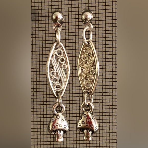 Mushrooms & silver filigree Pierced post’s Handcrafted multiple pairs available - Picture 1 of 6
